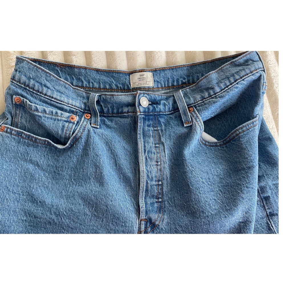 Levis 501 Original High Rise Cut Off Denim Shorts Medium Wash Blue Womens 32 - Picture 6 of 8